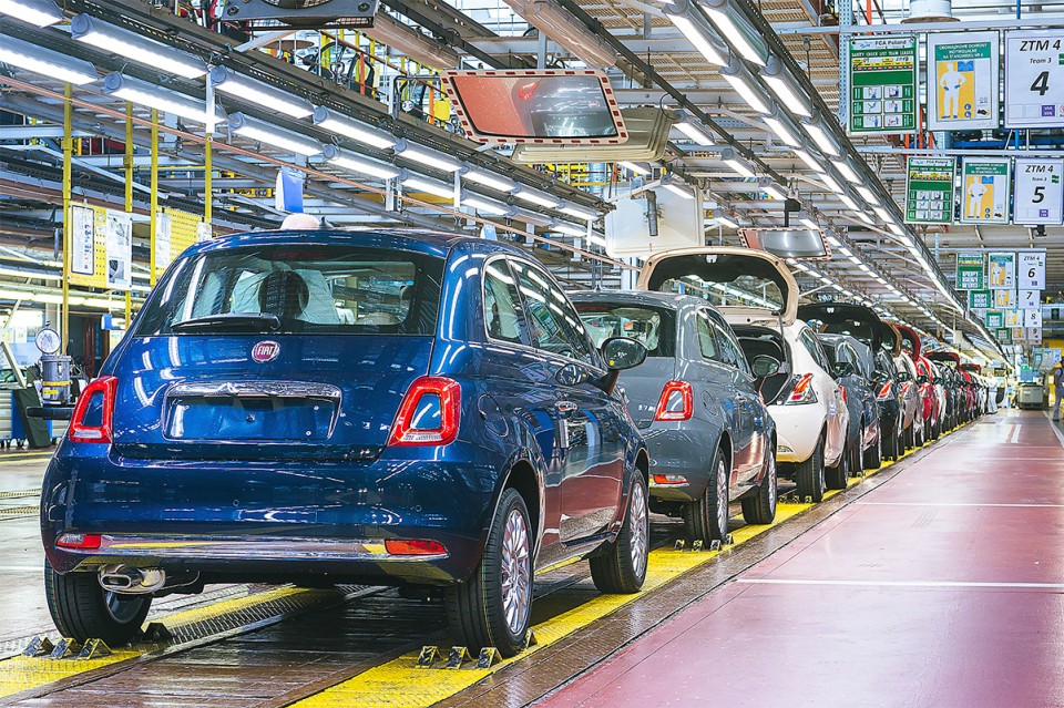 Chińczycy trzymają się mocno. A Fiat w Tychach?