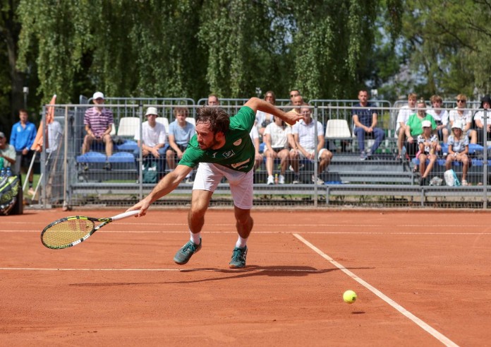 Sportowy weekend: ligowe zmagania piłkarzy i zawodowi tenisiści w Komorowicach