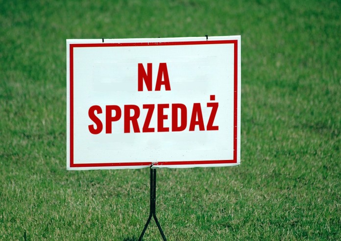 Stara remiza w Wapienicy na sprzedaż