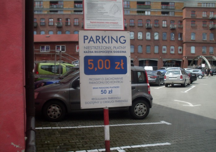 Parkingowe opłaty (na razie) bez zmian