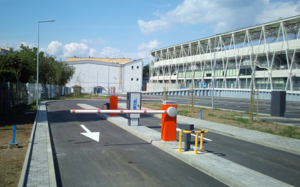 Najtaniej przy stadionie, najdrożej przy BCK