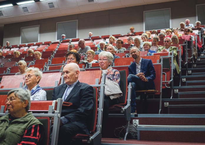 Nie taki zwykły  uniwerek