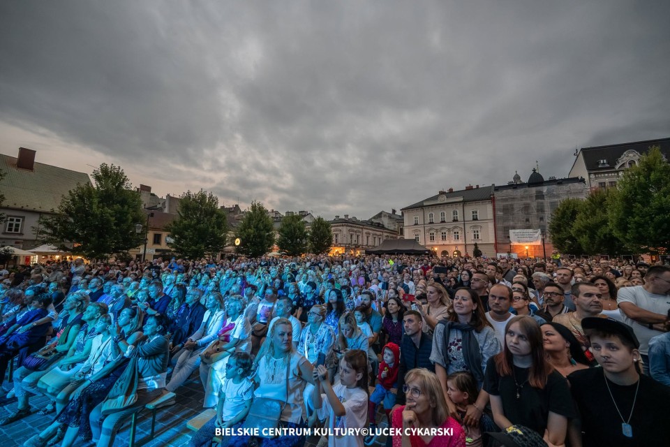 Artystyczna Strefa Wyzwolenia poruszyła publiczność w Bielsku-Białej (zdjęcia)
