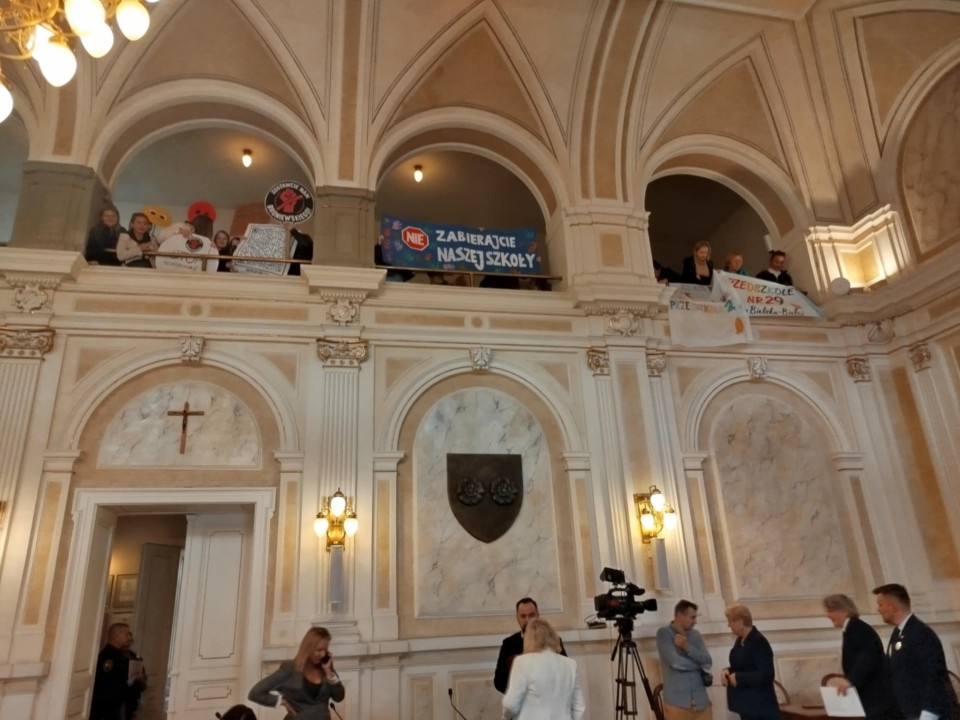 Przełomu nie było, zdecydowały głosy koalicji rządzącej miastem