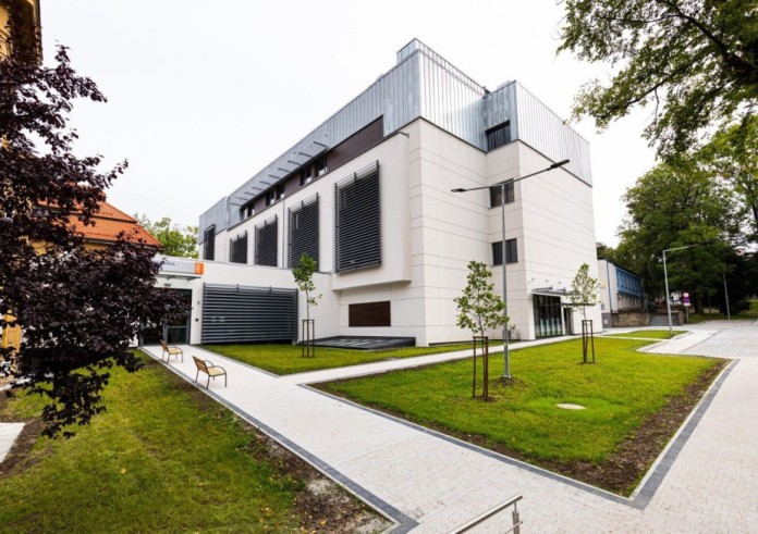 Duża kasa dla Beskidzkiego Centrum Onkologii