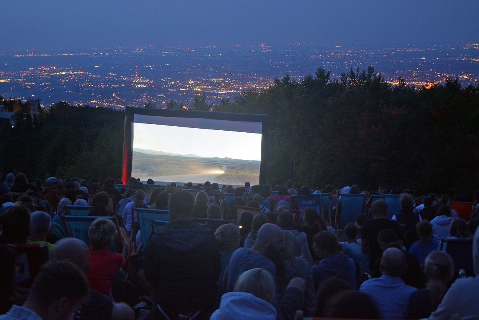 Tłumy na filmowym pokazie na Szyndzielni [zdjęcia]