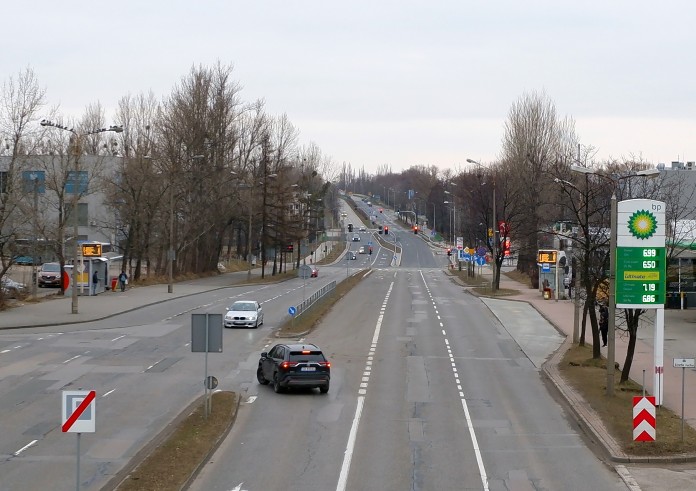 Uroczyste podpisanie i… na dno szuflady? Zapomniana ścieżka rowerowa wzdłuż ul. Warszawskiej